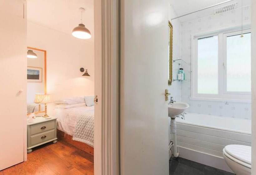 The Artist S Cottage Near St. Ives