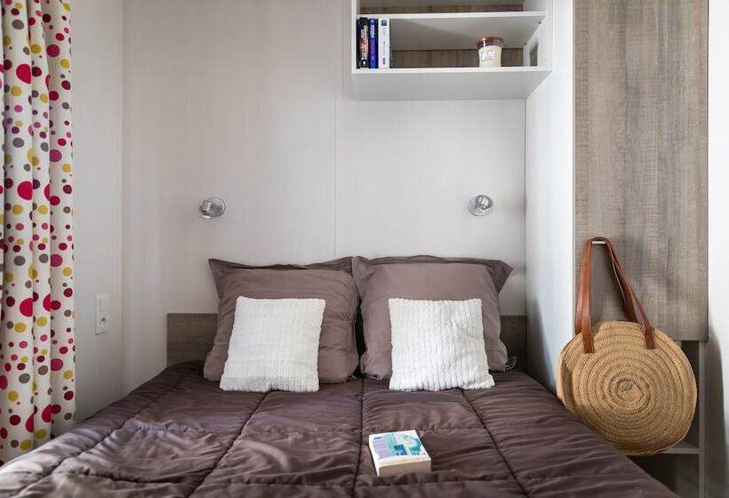 ホテル Camping Domaine Des Salins