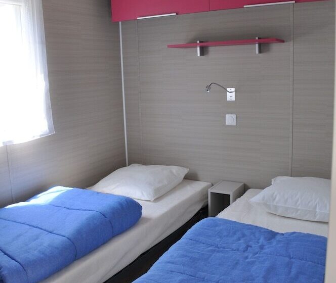 ホテル Camping Domaine Des Salins