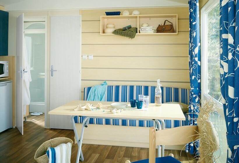 هتل Camping Les Grillons