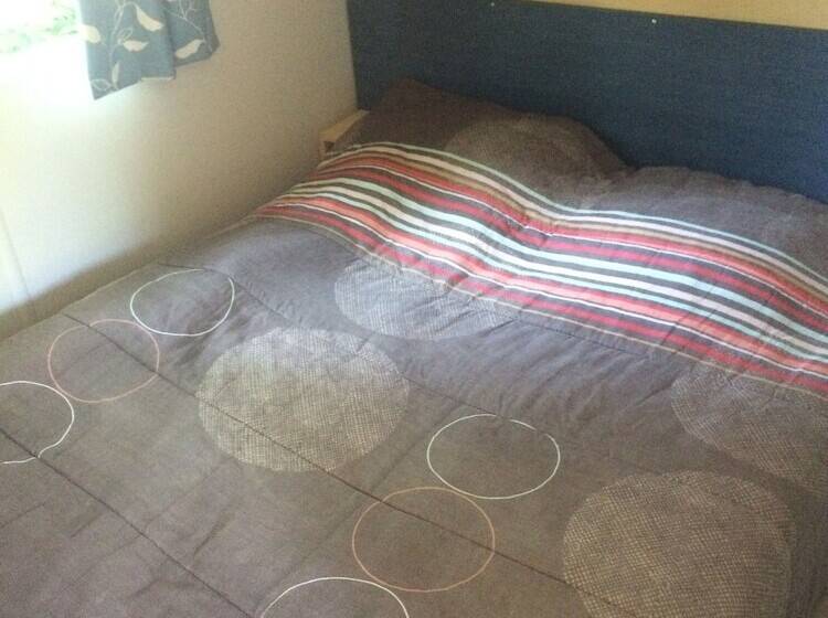 هتل Camping Les Grillons