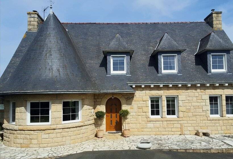 פנסיון L Horizon Holiday Apartment