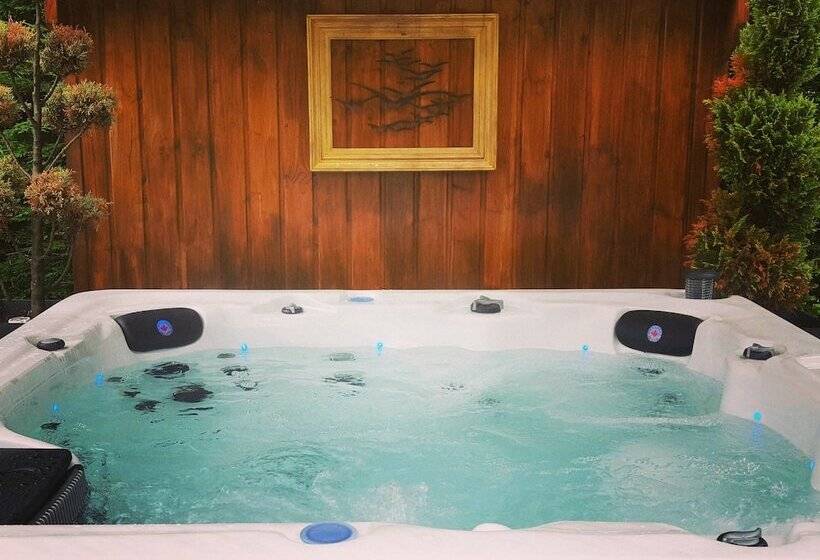 פנסיון L Horizon Holiday Apartment