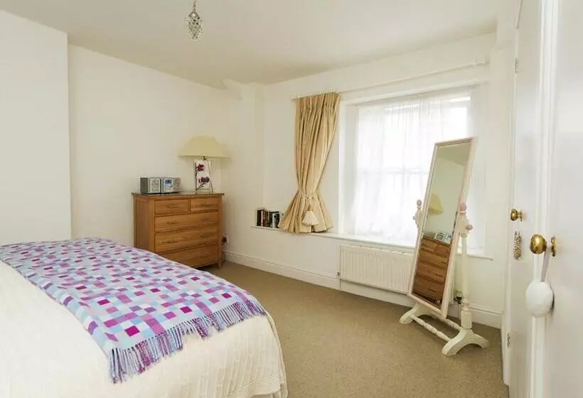The Apartment Sherborne