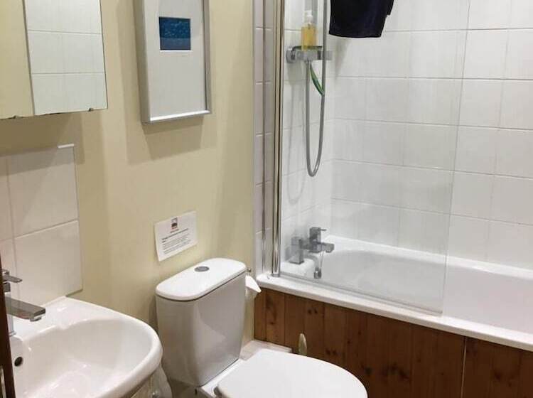 Lackford Lakes Barns