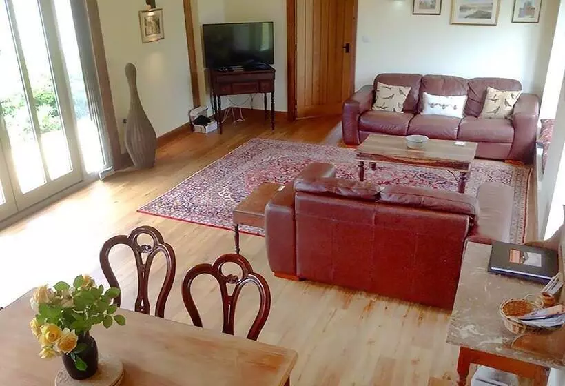 Lackford Lakes Barns