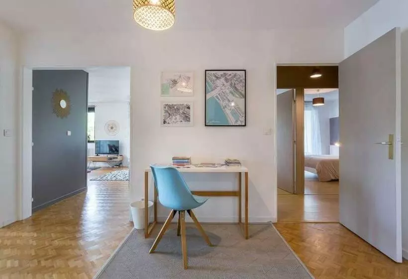 Appartement Lyon Centre Confluence 100 M2 Parking Terrasses