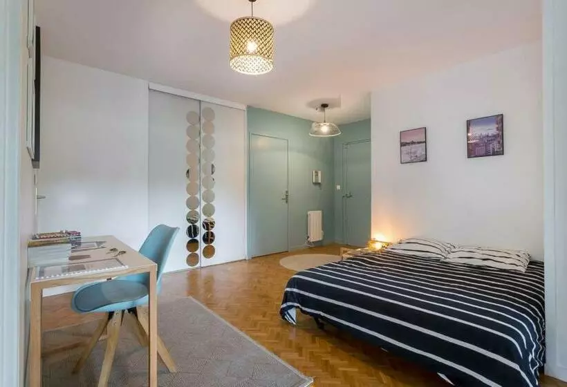 Appartement Lyon Centre Confluence 100 M2 Parking Terrasses