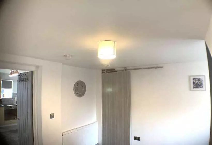 Grand Central Budget Modern Apartments