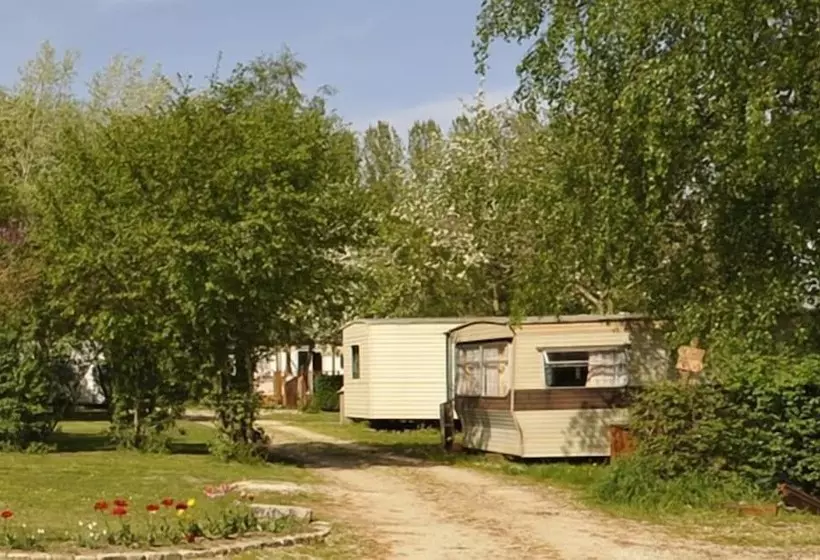 Hotelli Camping De La Pointe   Caravane