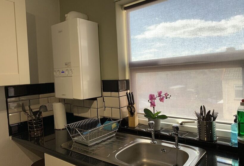 بنسيون Buccleuch Apartment