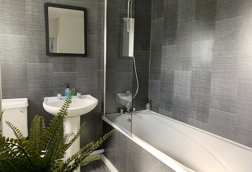 بنسيون Buccleuch Apartment