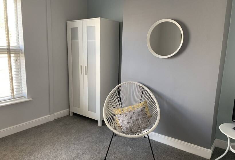 بنسيون Buccleuch Apartment