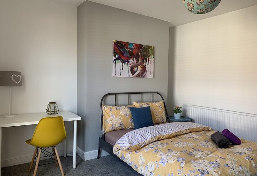 بنسيون Buccleuch Apartment