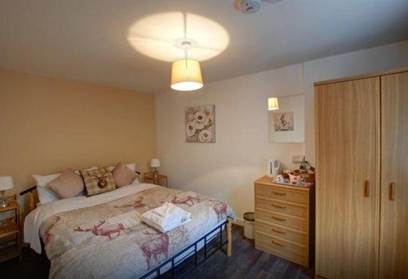 펜션 Severn Tudor House