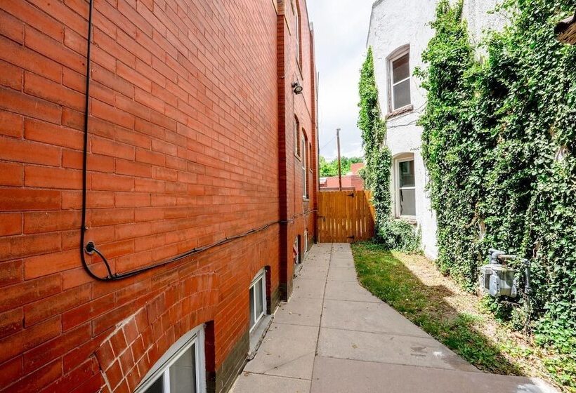 The Colorado Clubhouse In Capitol Hill