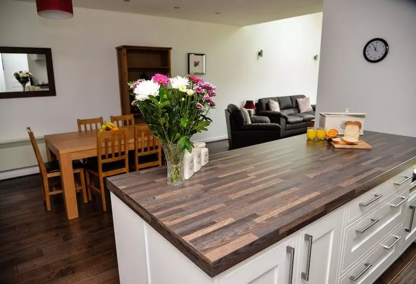 Daisy Bungalow Near Sidmouth