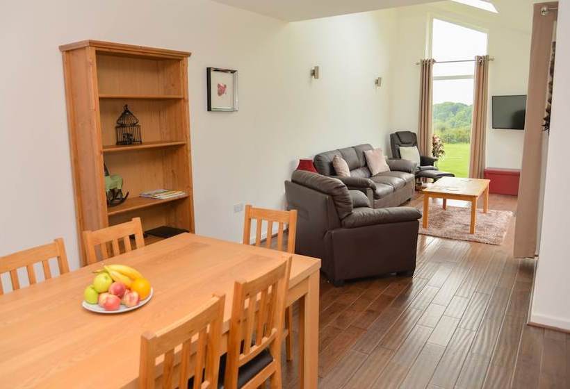 Daisy Bungalow Near Sidmouth