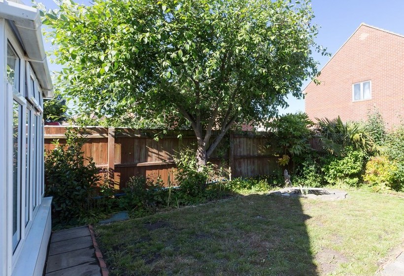 Milford On Sea Detached Bungalow