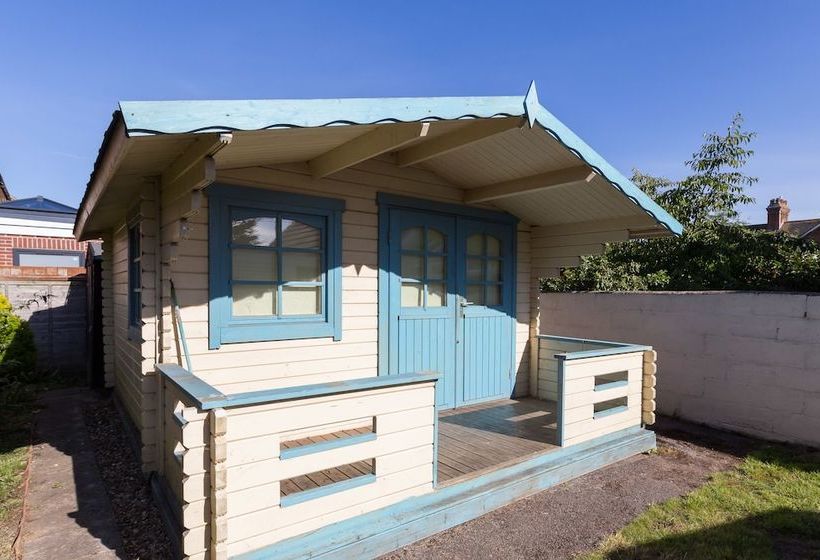 Milford On Sea Detached Bungalow
