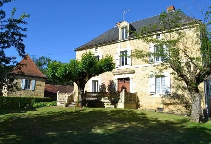 پانسیون Le Castelat De Julienna