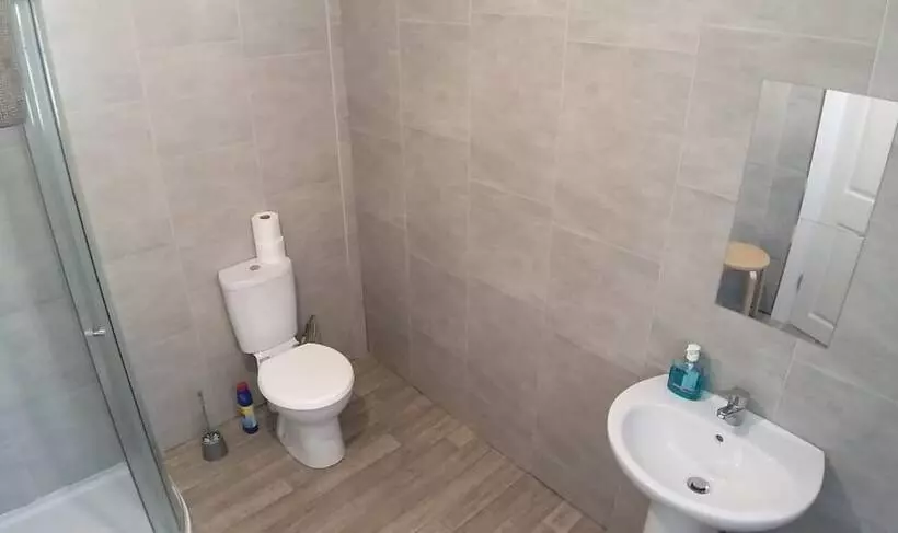 ペンション Templemore Townhouse