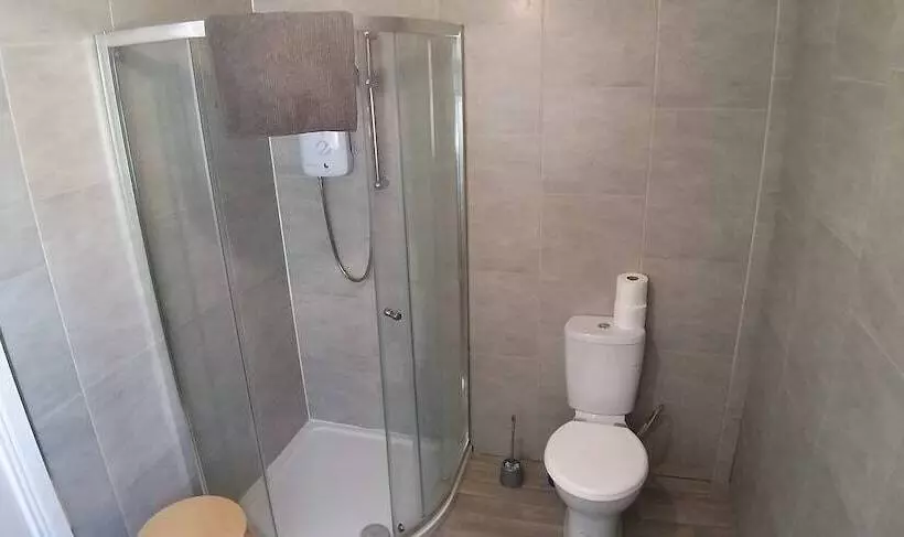 ペンション Templemore Townhouse