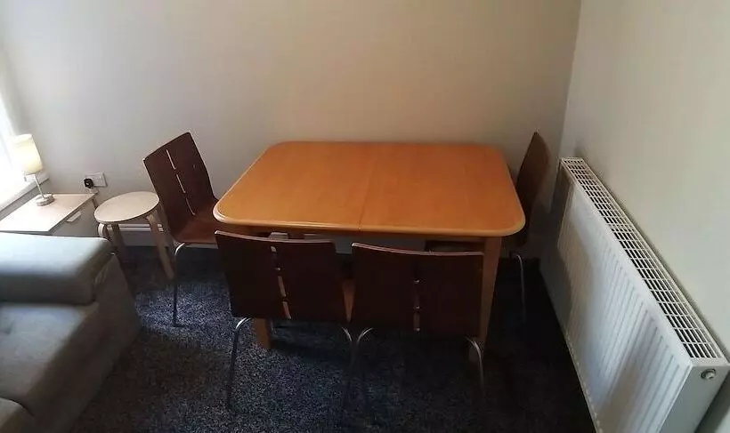 ペンション Templemore Townhouse