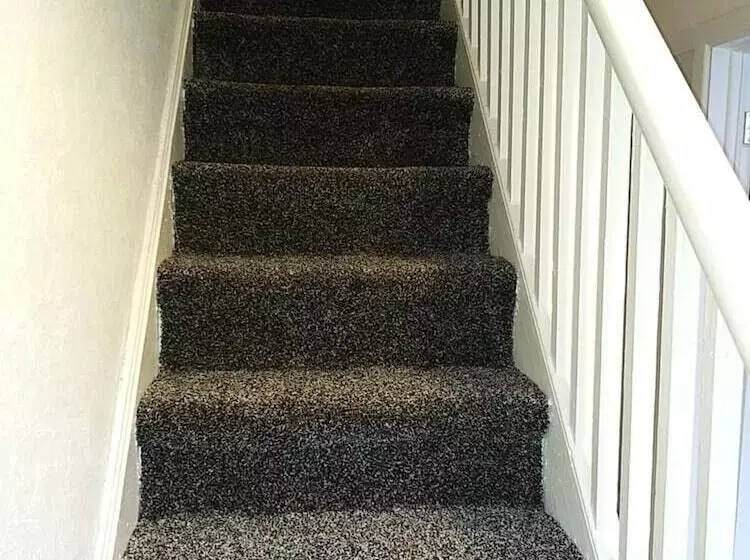 ペンション Templemore Townhouse