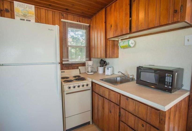 5   Seahorse Cottages