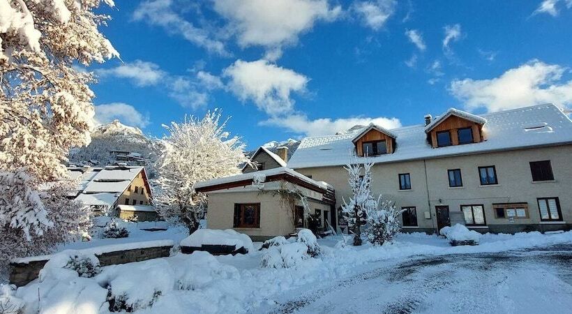 Общежитие Auberge Le Vieux Chaillol & Spa