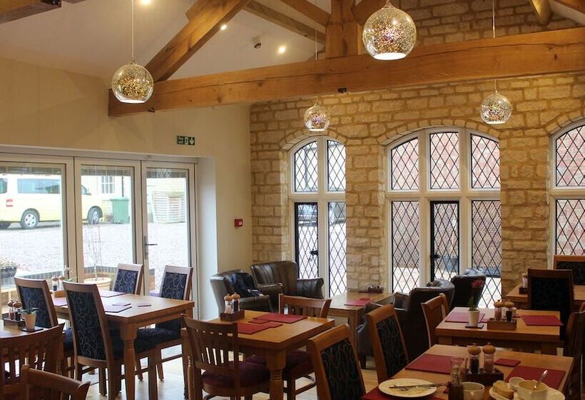 ベッドアンドブレックファースト Potterspury House