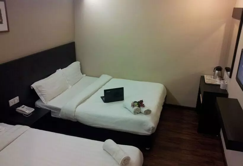 هتل 99 Bandar Klang