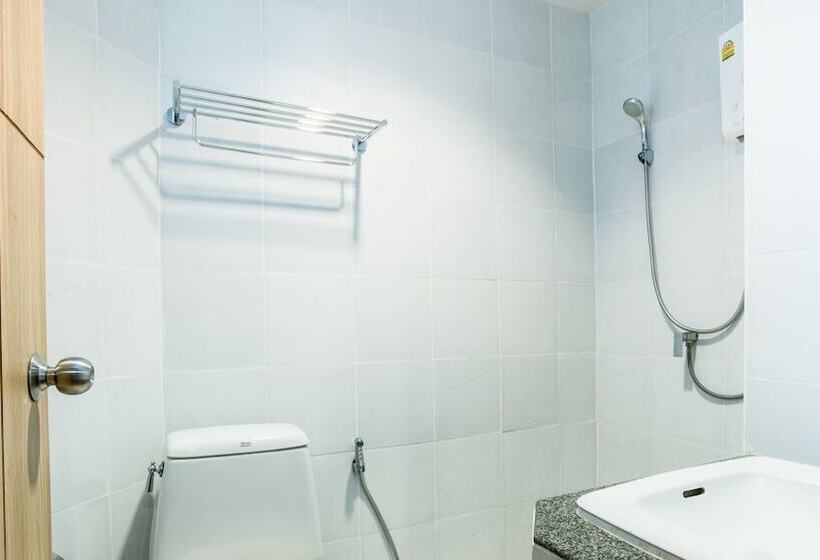 Hotelli B2 Chiang Rai Night Bazaar Boutique & Budget