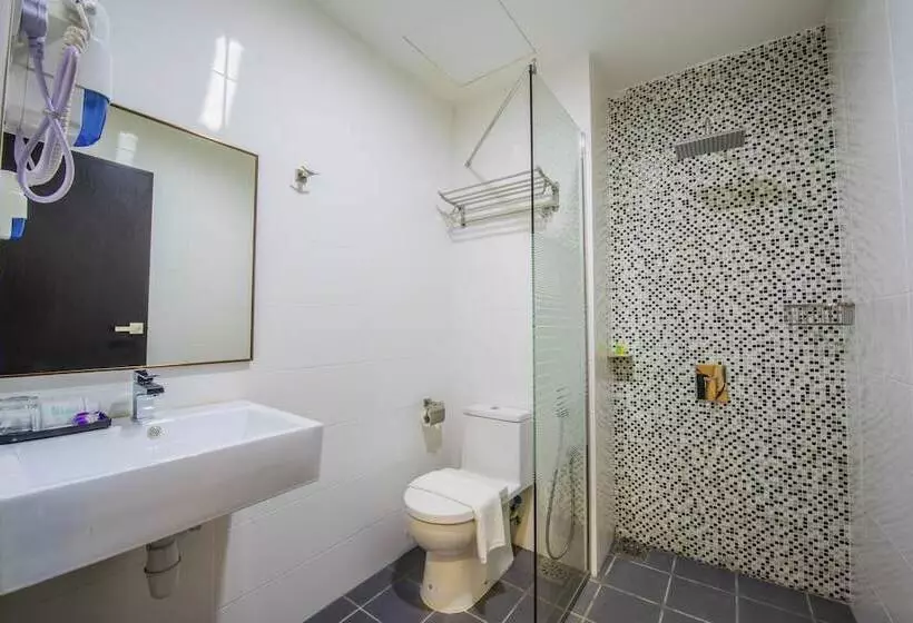 Inhotel Inanam Kota Kinabalu