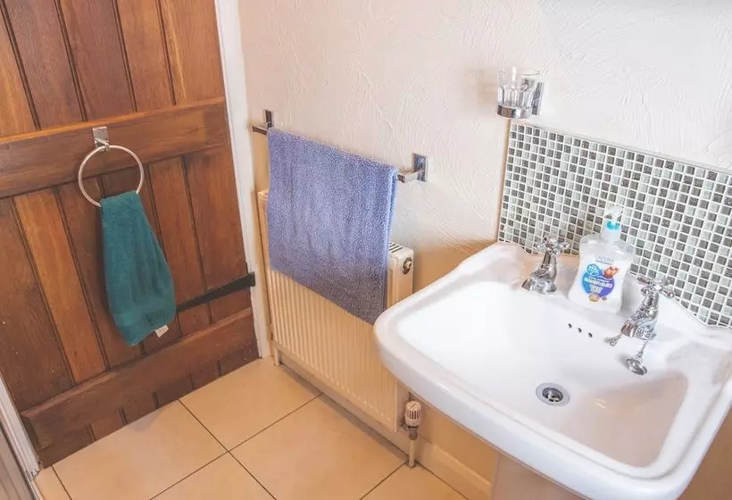 I M Your Host  Fishermans Rest