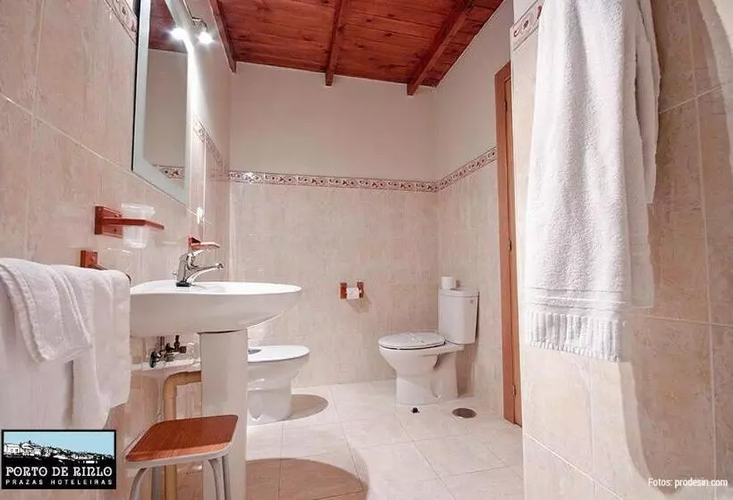 ペンション Porto De Rinlo