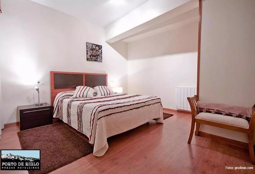 ペンション Porto De Rinlo