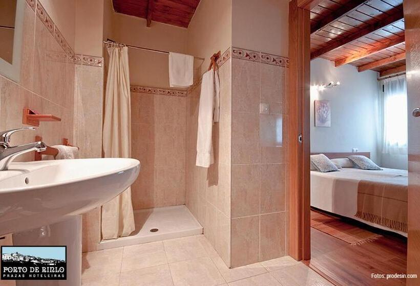 پانسیون Porto De Rinlo