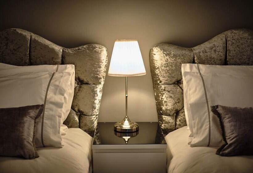 The Townhouse Simple2let Serviced Apart