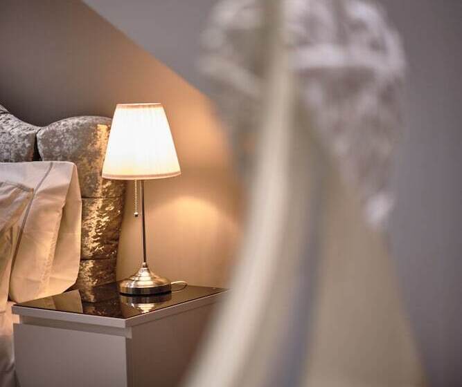 The Townhouse Simple2let Serviced Apart