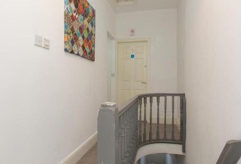 Townhouse @ Electricity Street Crewe