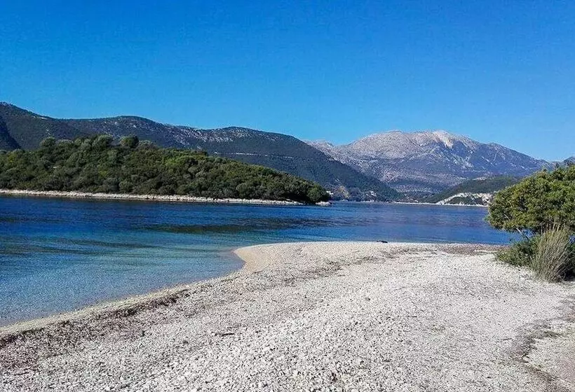 A Lovely Holiday Refuge On Meganisi
