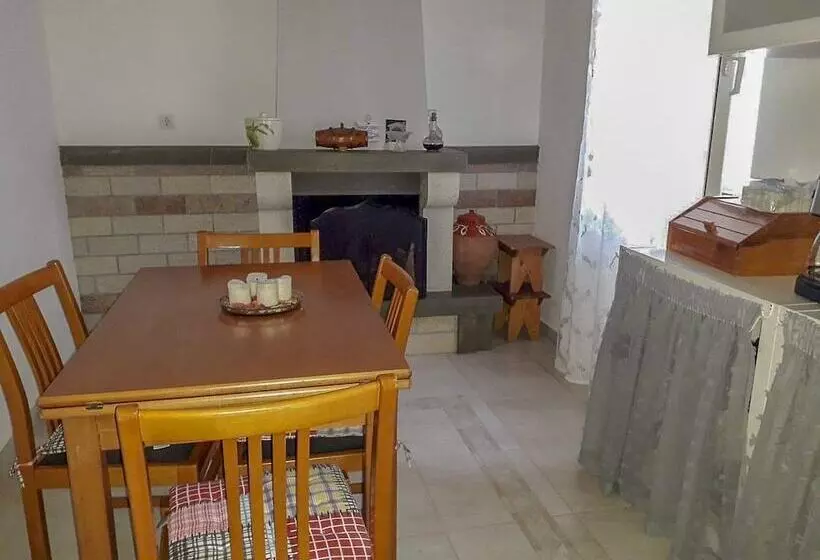 A Lovely Holiday Refuge On Meganisi