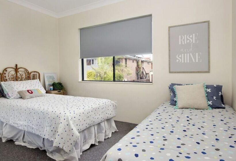 Anchored At South West Rocks