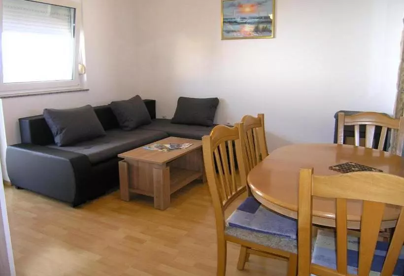 Apartment Miroslav