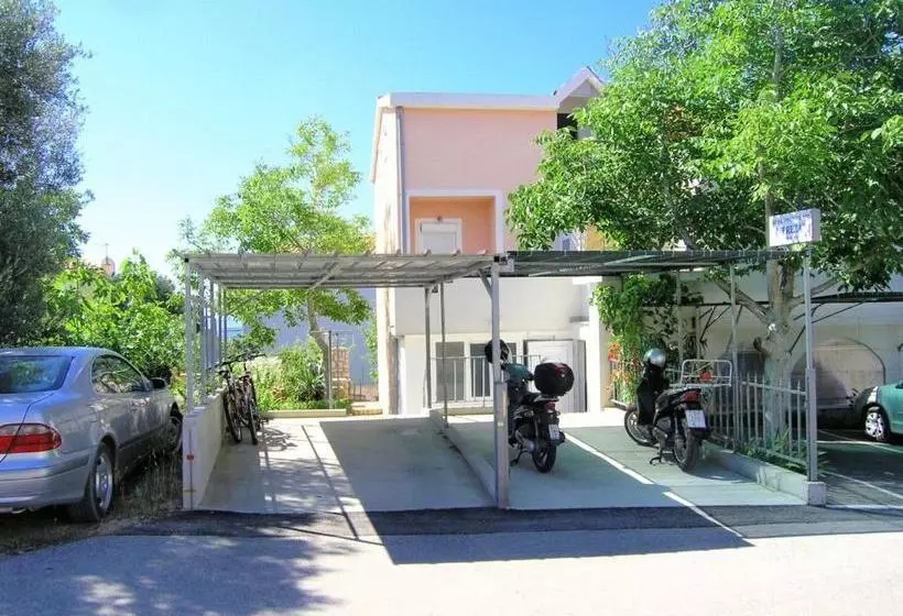 Apartment Miroslav