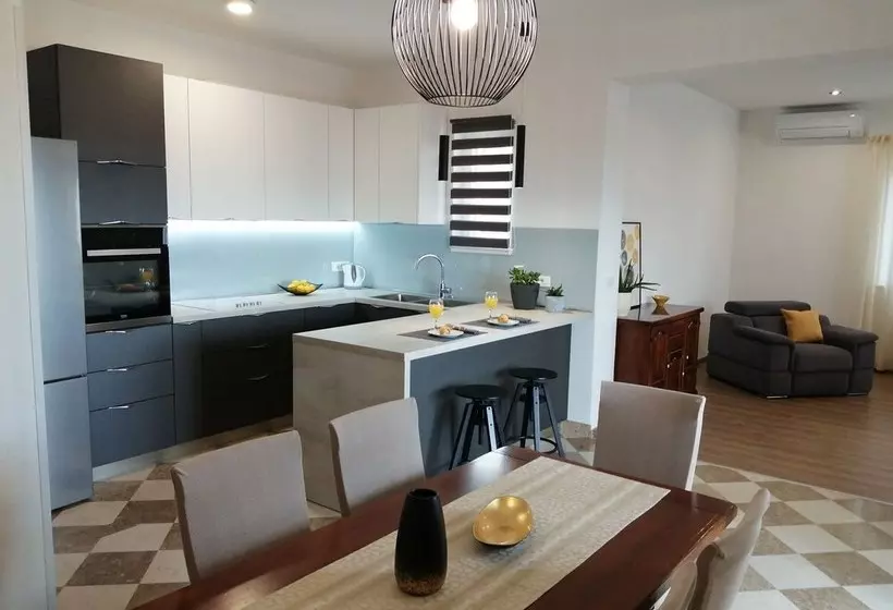 Apartments Jelka