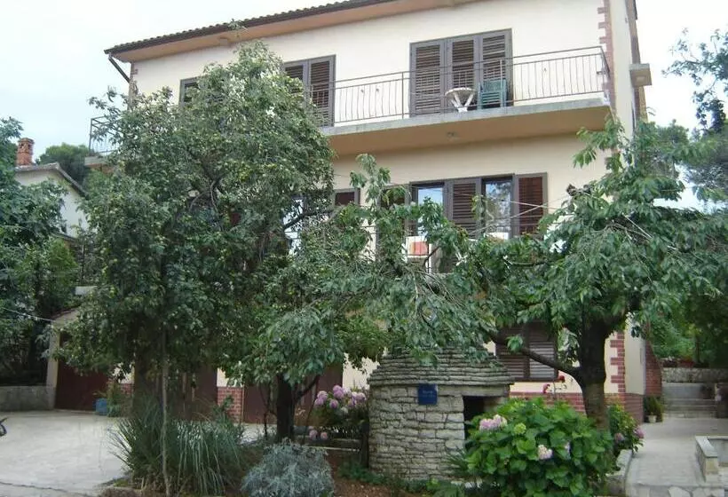 Apartments Grgorinić