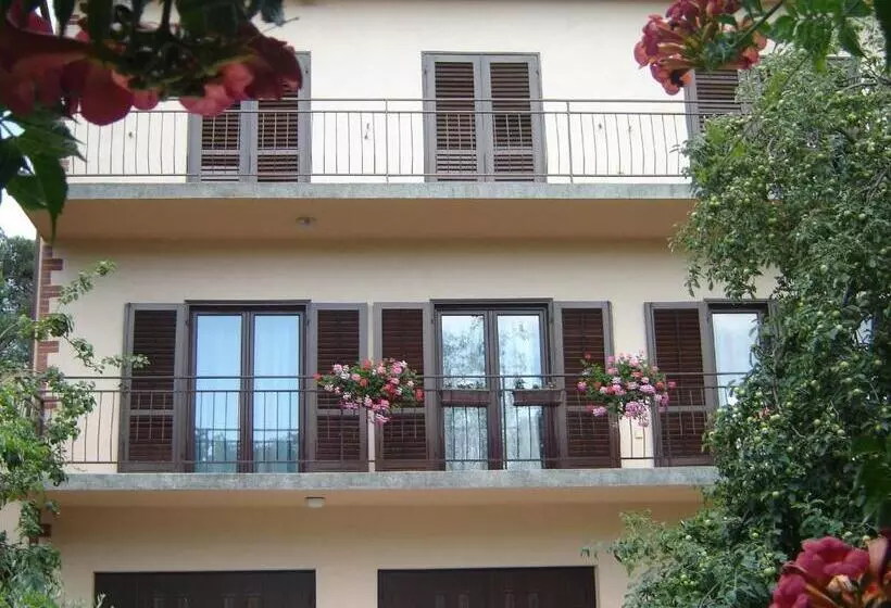 Apartments Grgorinić